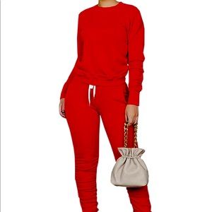 𝙍𝙀𝘿 𝙎𝙒𝙀𝘼𝙏𝙎𝙐𝙄𝙏 - 𝙎